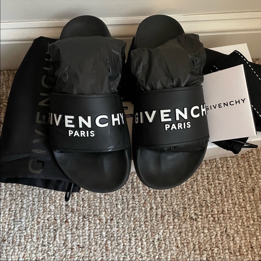 Givenchy Slides size 8